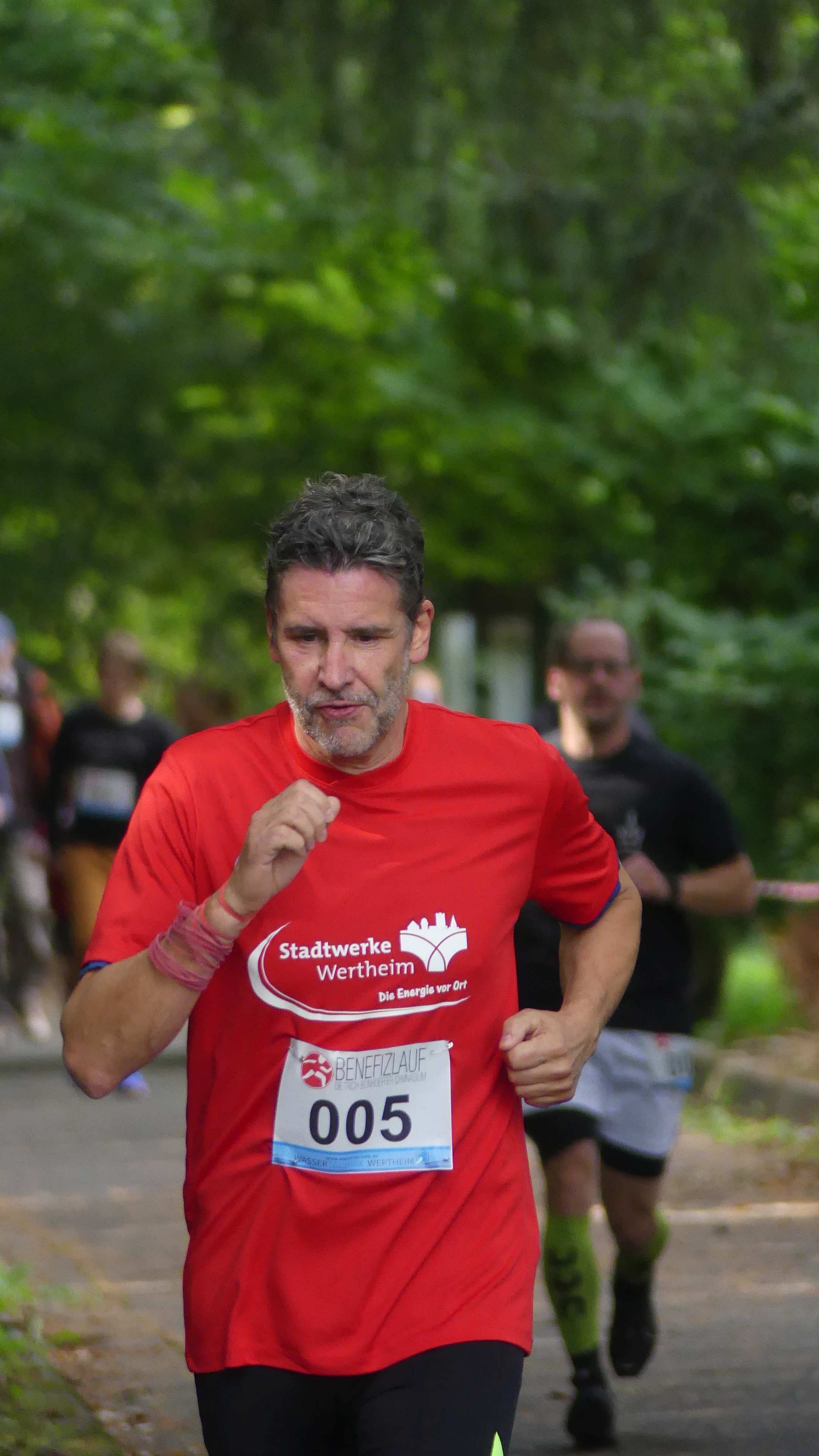 Bild vom 14. Benefizlauf im Jahr 2024. Dies ist das 121. Bild.